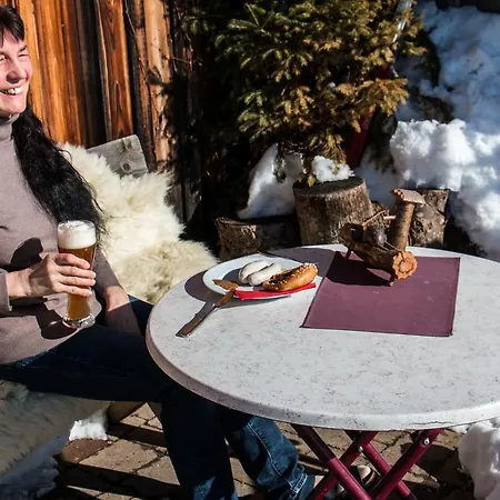 Gæstehus Almcafe Schnakenhoehe 3*