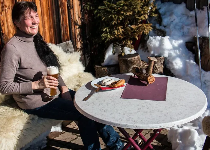 게스트하우스 Almcafe Schnakenhoehe 3*